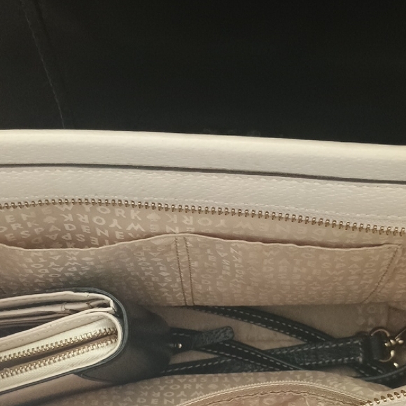 Kate Spade Black and Cream Tote with Wallet - Picture 13 of 16